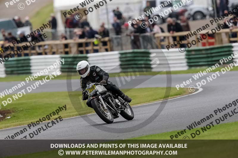 Vintage motorcycle club;eventdigitalimages;mallory park;mallory park trackday photographs;no limits trackdays;peter wileman photography;trackday digital images;trackday photos;vmcc festival 1000 bikes photographs